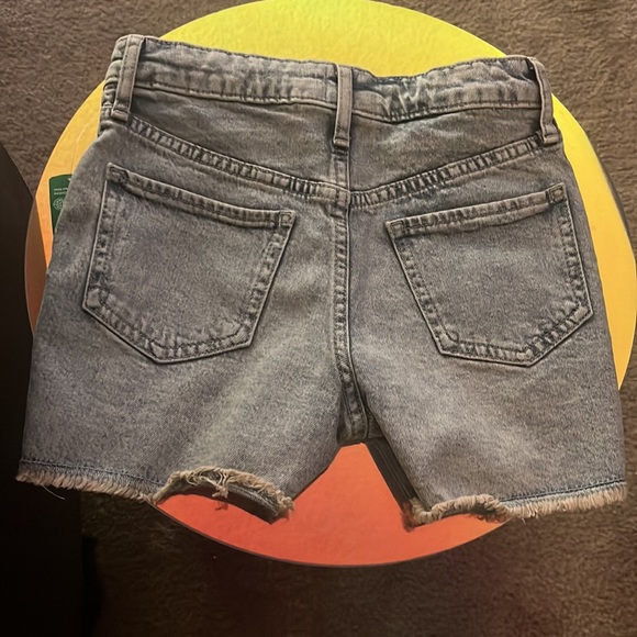 New GAP Girls Shorts with Adjustable Waist! - Picture 2 of 2